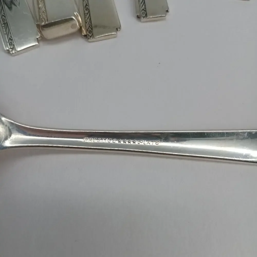 11X Serving Oneida Prestige GRENOBLE Silverplate Spoons Fork Spreaders Ladle Slo